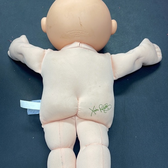Cabbage patch doll - Picture 3 of 4